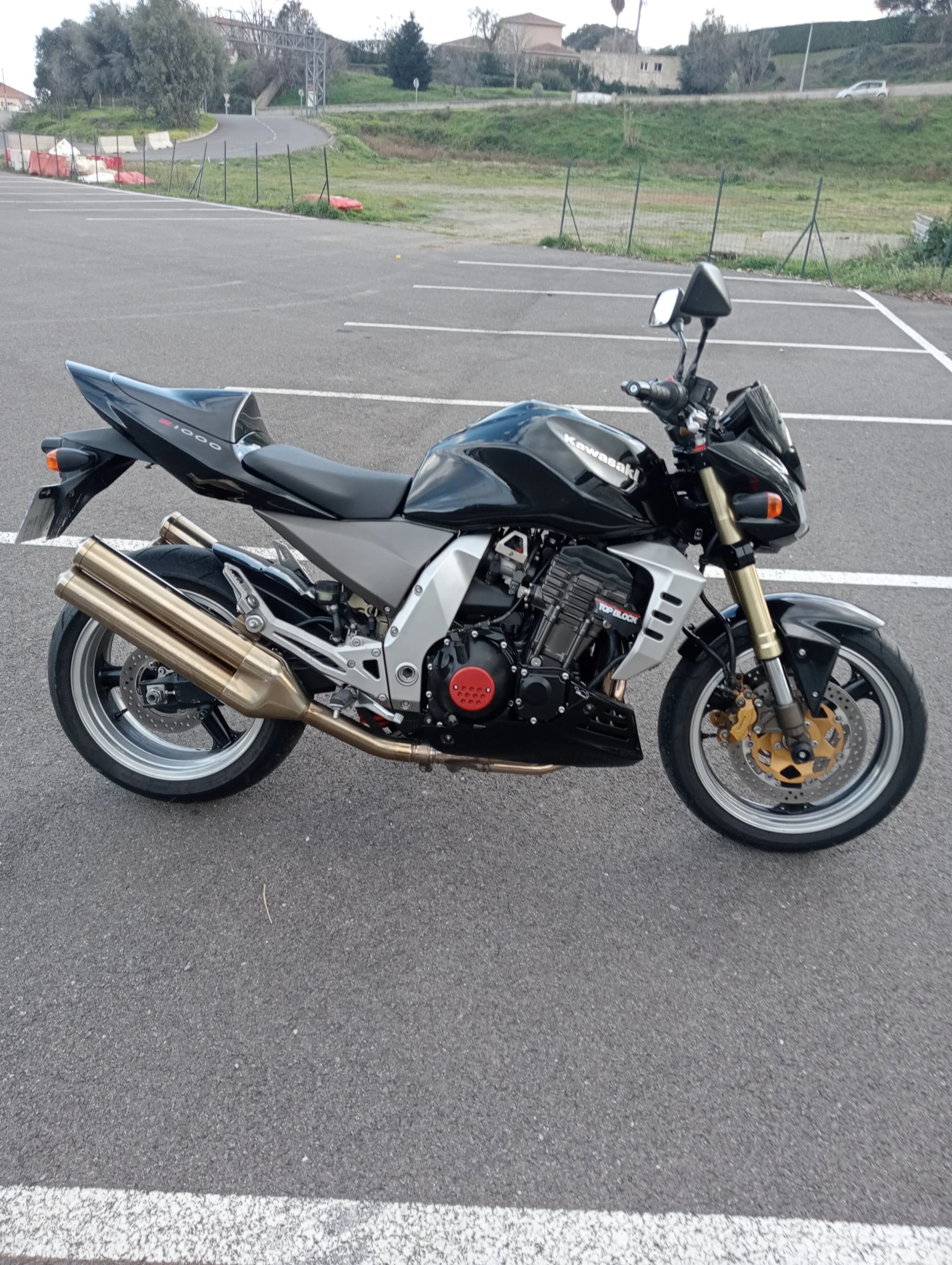Kawasaki Z1000
