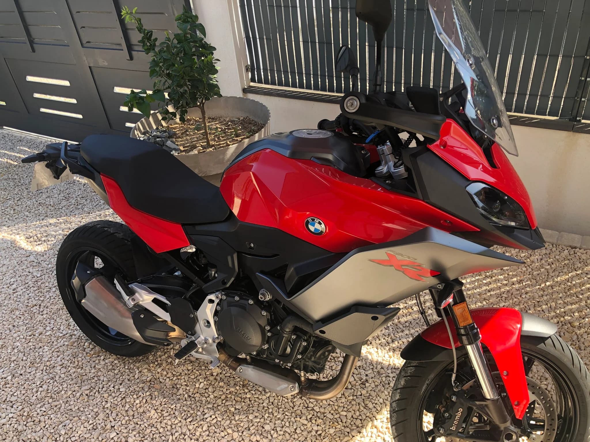 BMW Motorrad F 900 R