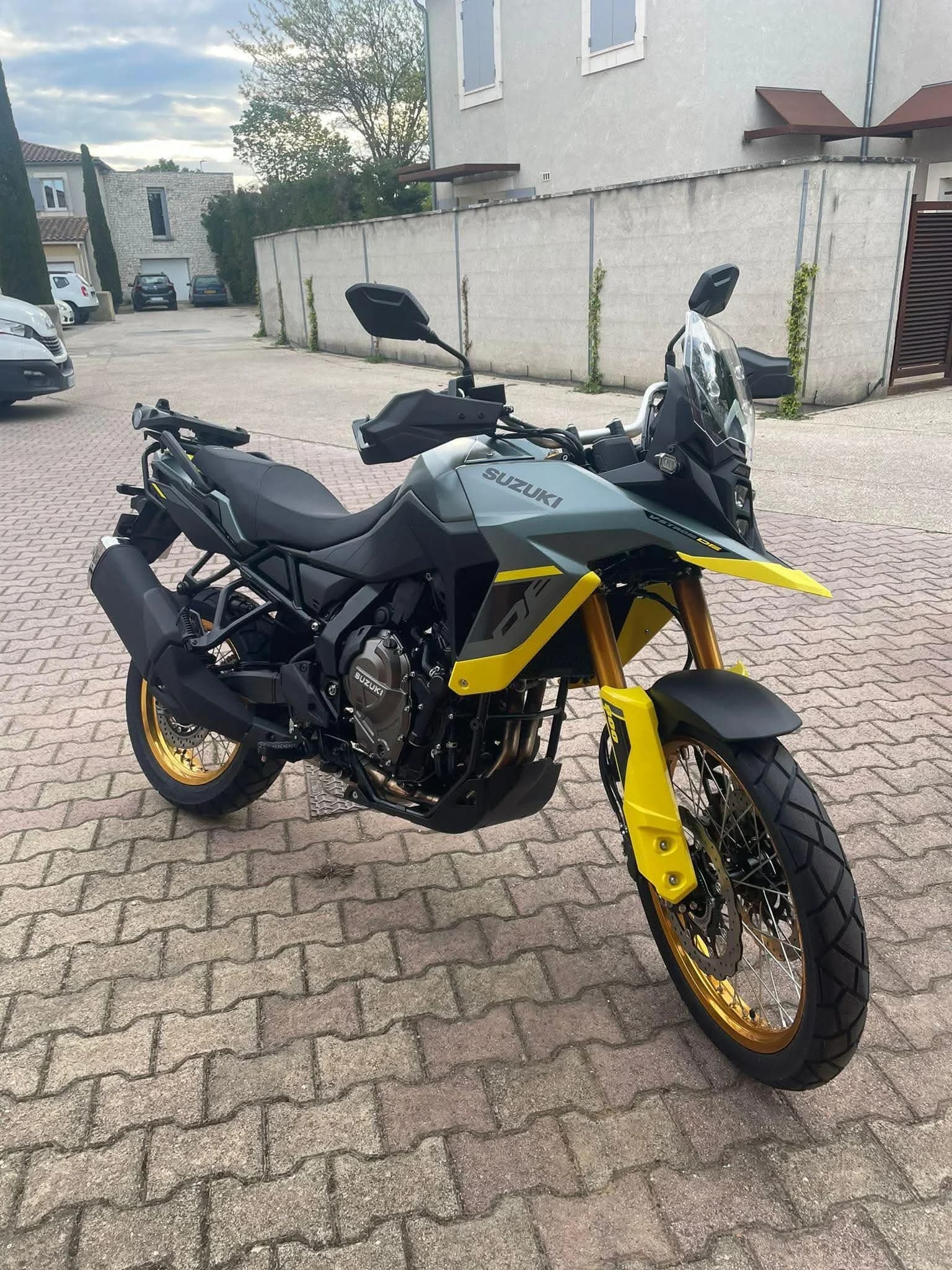Suzuki Vstrom 800de