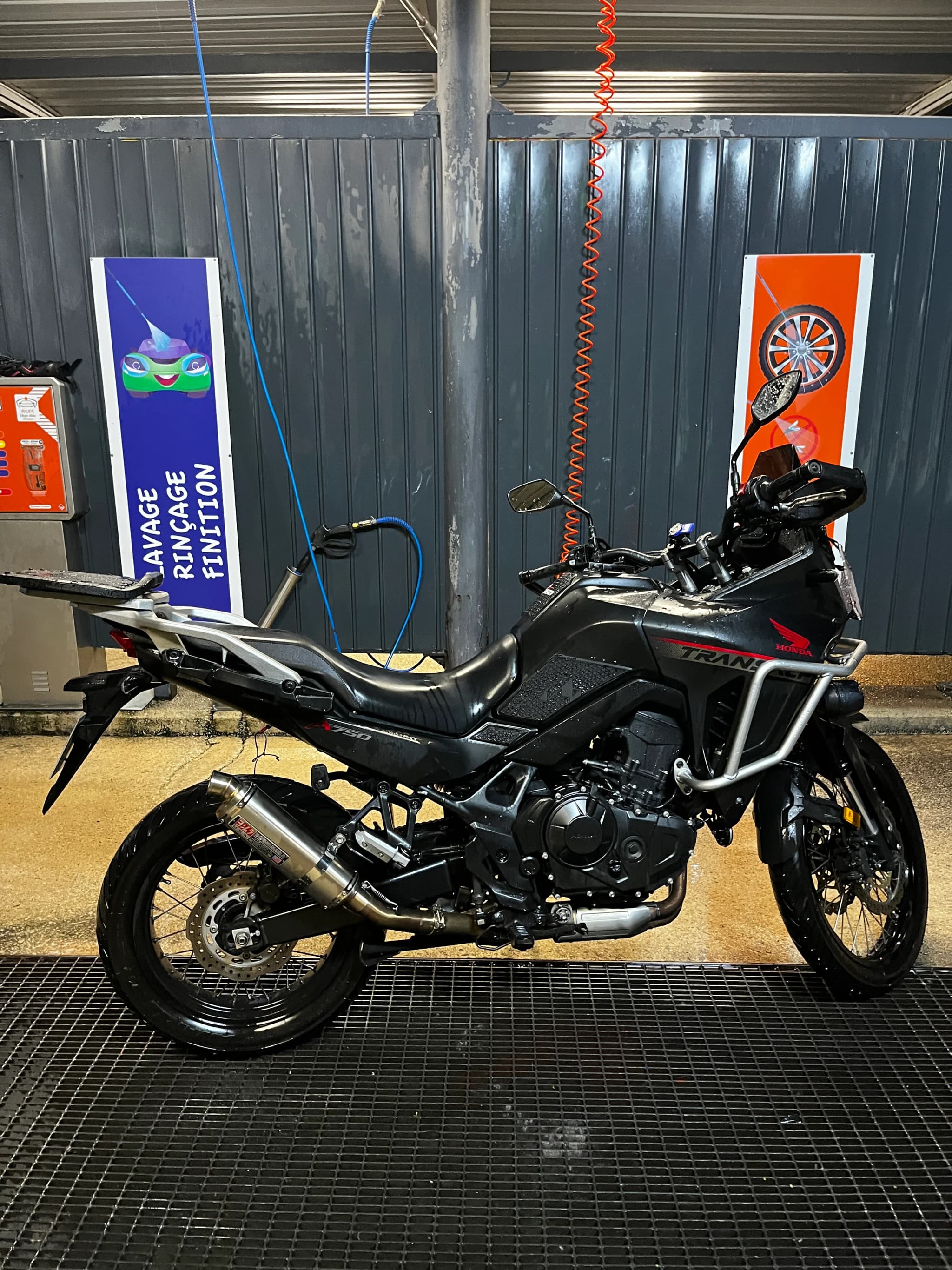 Honda Transalp 750