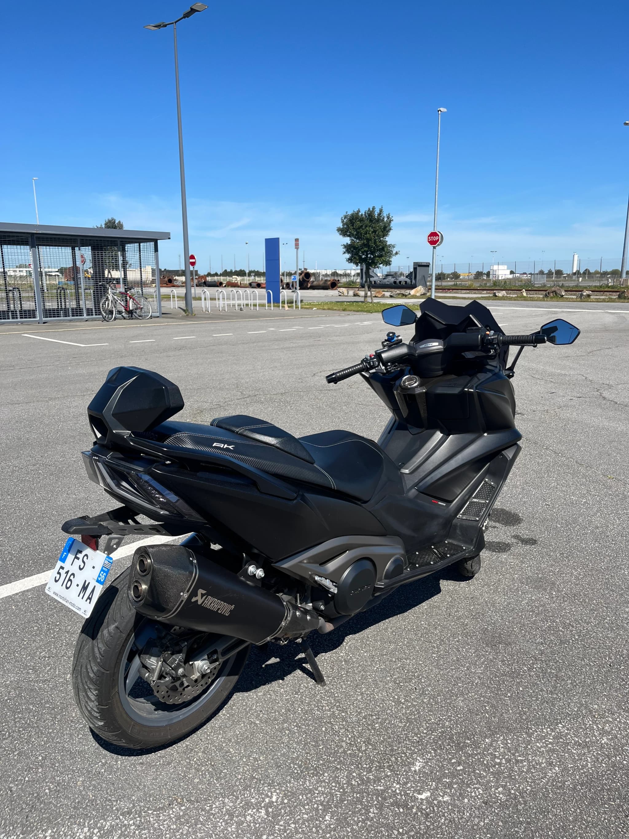 KYMCO AK550