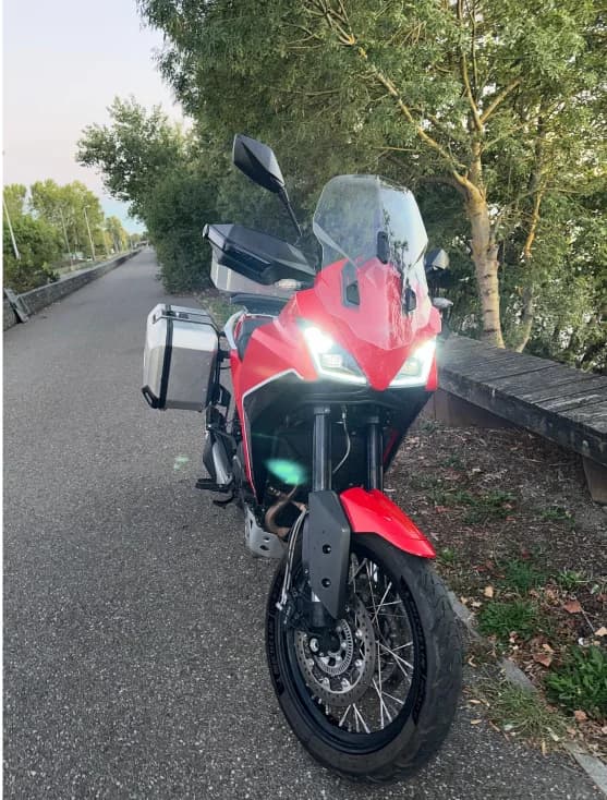 Autre MOTO MORINI X CAPE 650 A2
